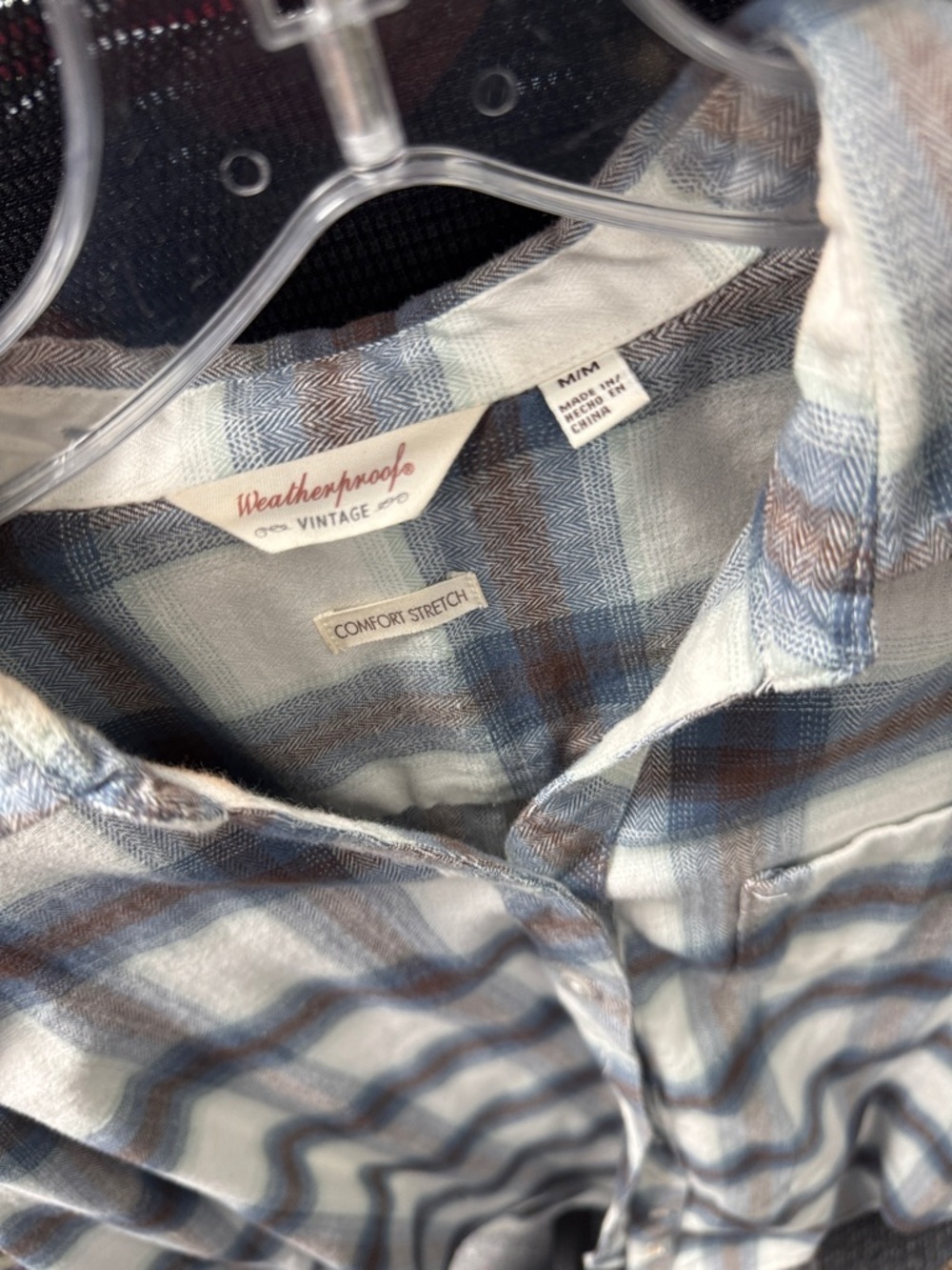 Weatherproof vintage button down M // 041125 - Picture 2 of 2